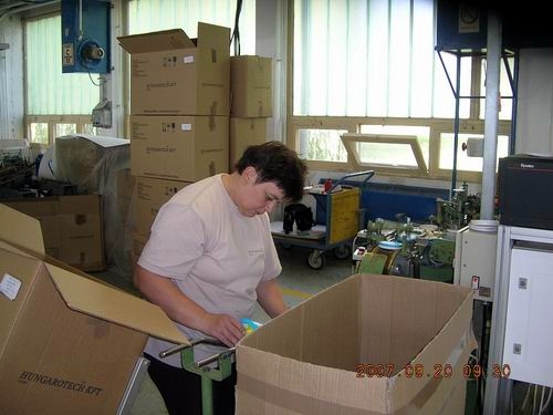 Hungarotech 2000 Kft.  dobozgyártás, sajtos doboz, ömlesztett sajt doboz